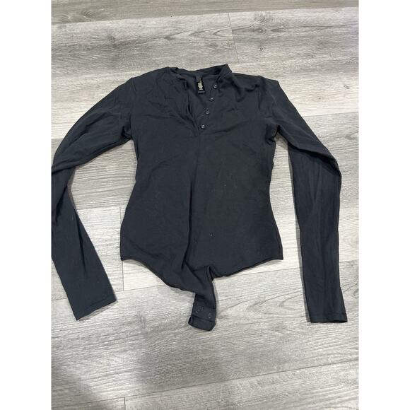 SKIMS Women's Bodysuit Snap Closure Black Size Large - Picture 1 of 4